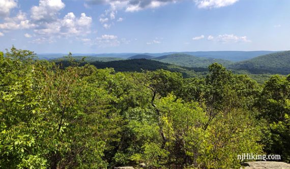 Lake Sonoma, Overlook Rock, Manaticut Point | njHiking.com