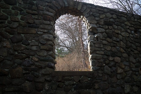 Stone window arch.
