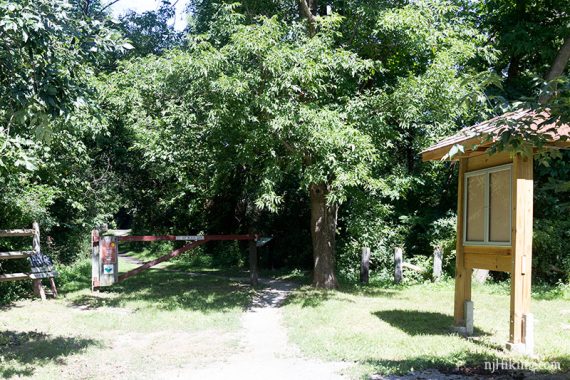 Paulinskill Valley trailhead.