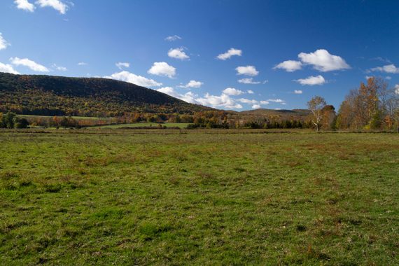 Farm field on the way to Stairway to Heaven,