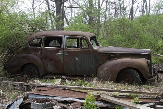 Rusted car