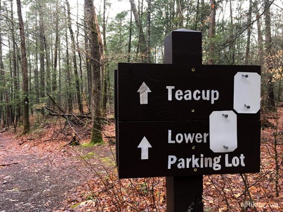 Trail sign for teacup and lower lot.