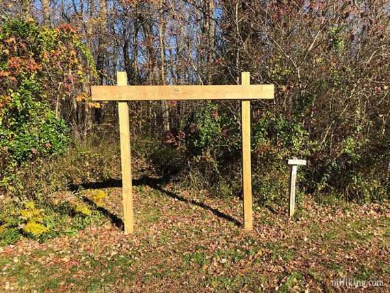 WHITE (Gravel Hill) trailhead.