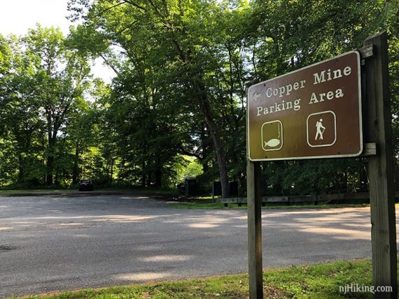 Coppermine parking area sign