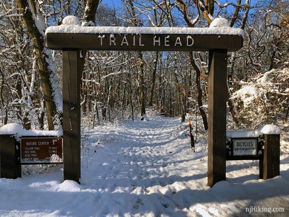 Snowy trailhead.