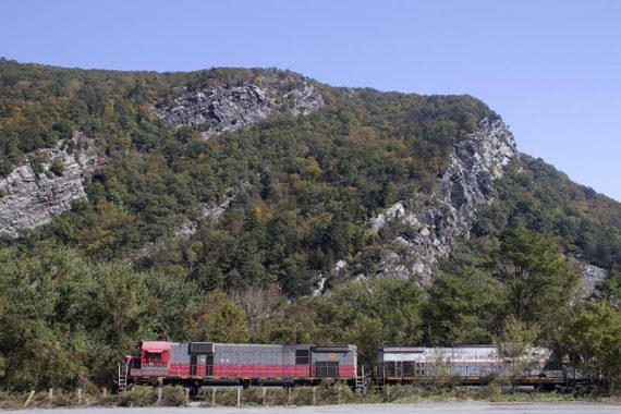 View of Mt. Tammany from parking area along Rt. 611