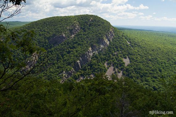 2nd overlook, view of Mt Tammany.