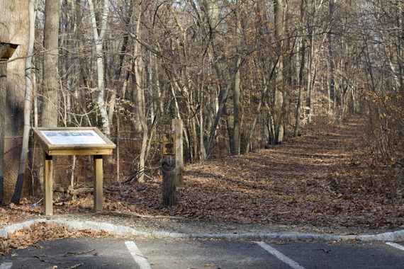 Wenonah Lake trailhead