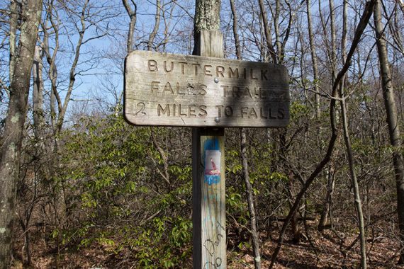 Sign for Buttermilk Falls.