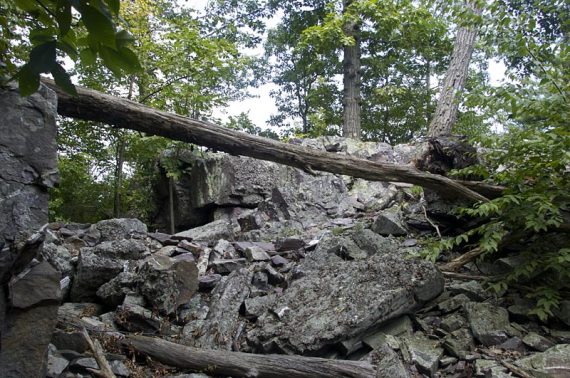 Rock scramble up to Fire Tower Ridge from the Blue trai