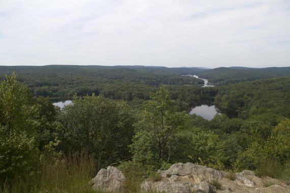 Viewpoint of Lake Skannatati.
