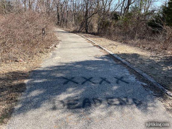 Dead end painted on path