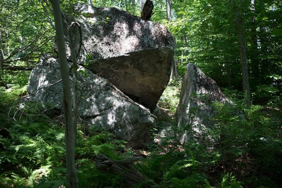 Split rock on Beaver Brook Trail