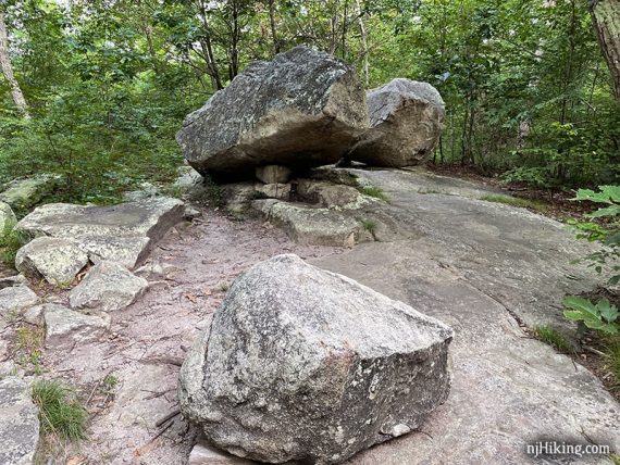 Glacial erratics near Tripod Rock