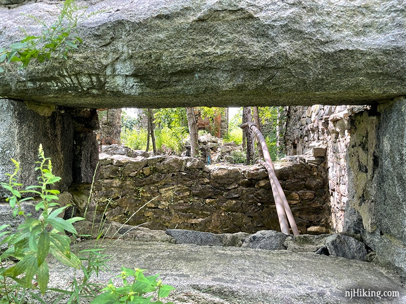 Van Slyke Castle Loop | njHiking.com