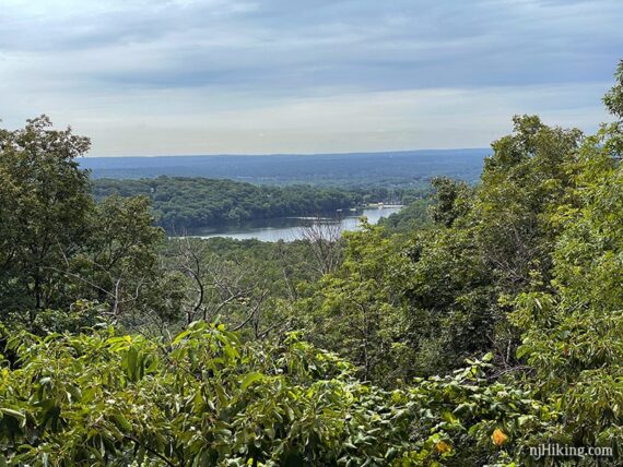 Zoom into Lake Valhalla from an overlook.