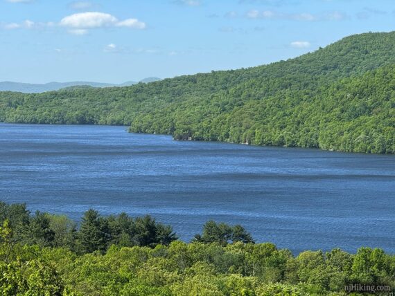 Zoom into Wanaque Reservoir.