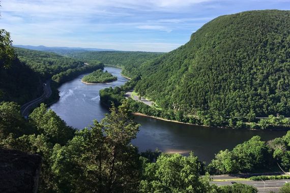 From the first viewpoint, Mt. Minsi on the right, Arrow Island in the middle, and Mt. Tammany to the left.